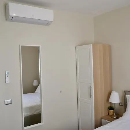 Domus Duomo Alojamento de Acomodação e Pequeno-almoço 3*